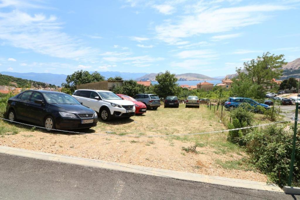 Rooms & Studio Apartments By The Way Baška Eksteriør billede
