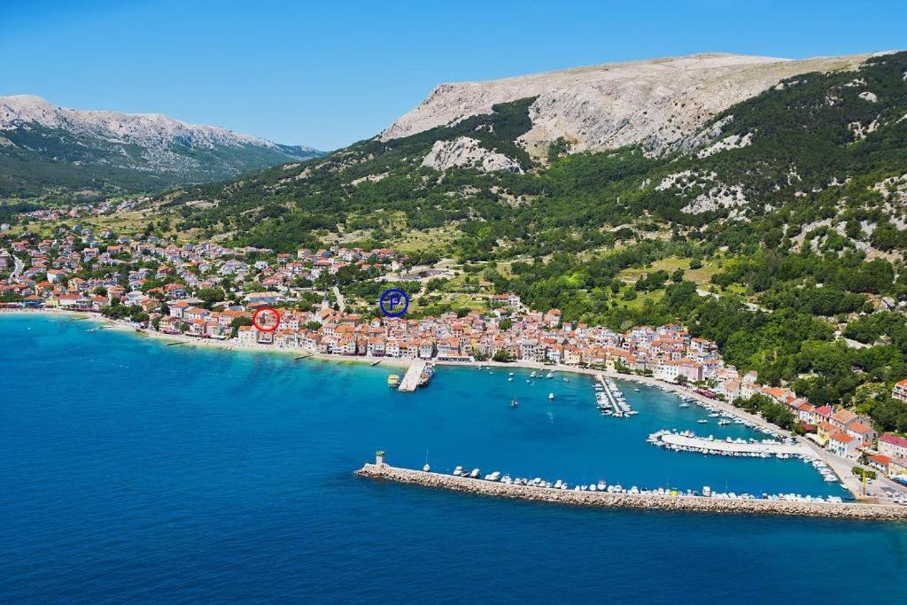 Rooms & Studio Apartments By The Way Baška Eksteriør billede