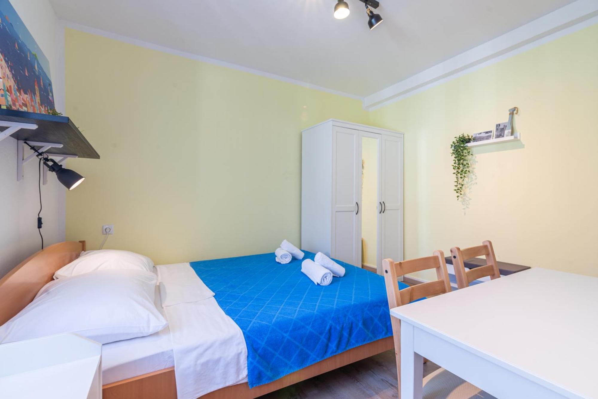 Rooms & Studio Apartments By The Way Baška Eksteriør billede