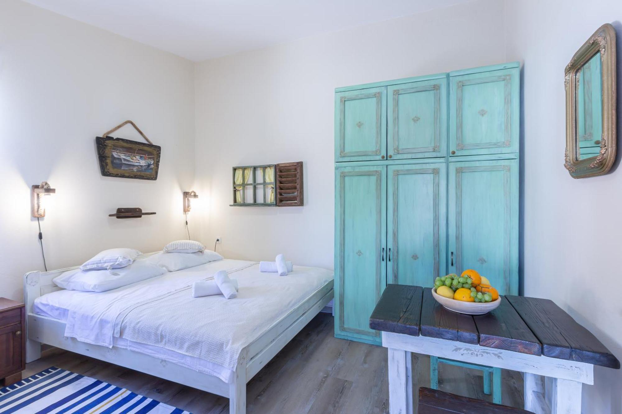 Rooms & Studio Apartments By The Way Baška Eksteriør billede