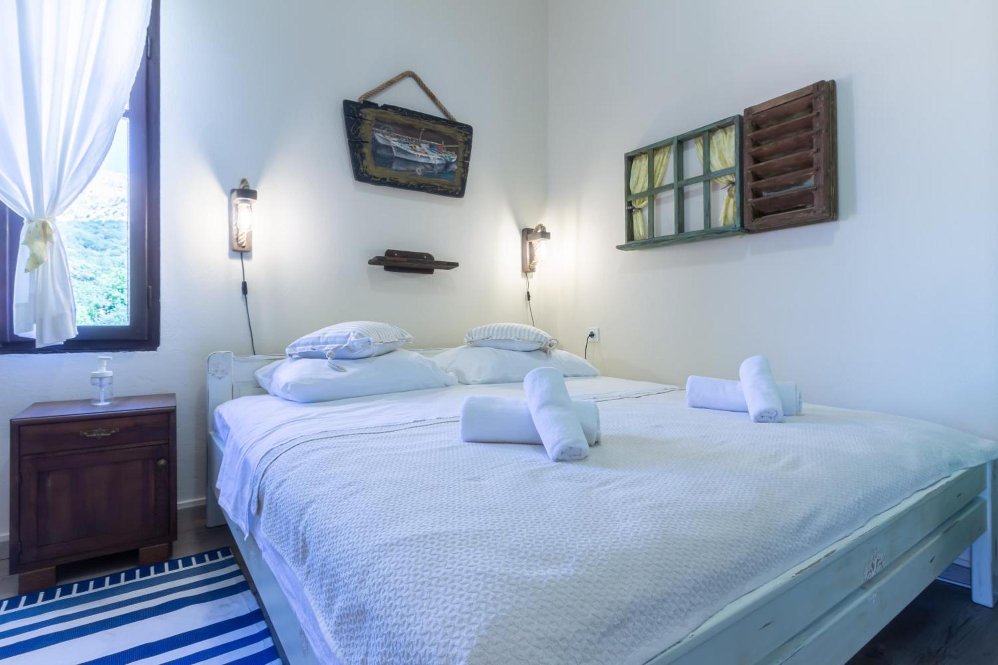 Rooms & Studio Apartments By The Way Baška Eksteriør billede
